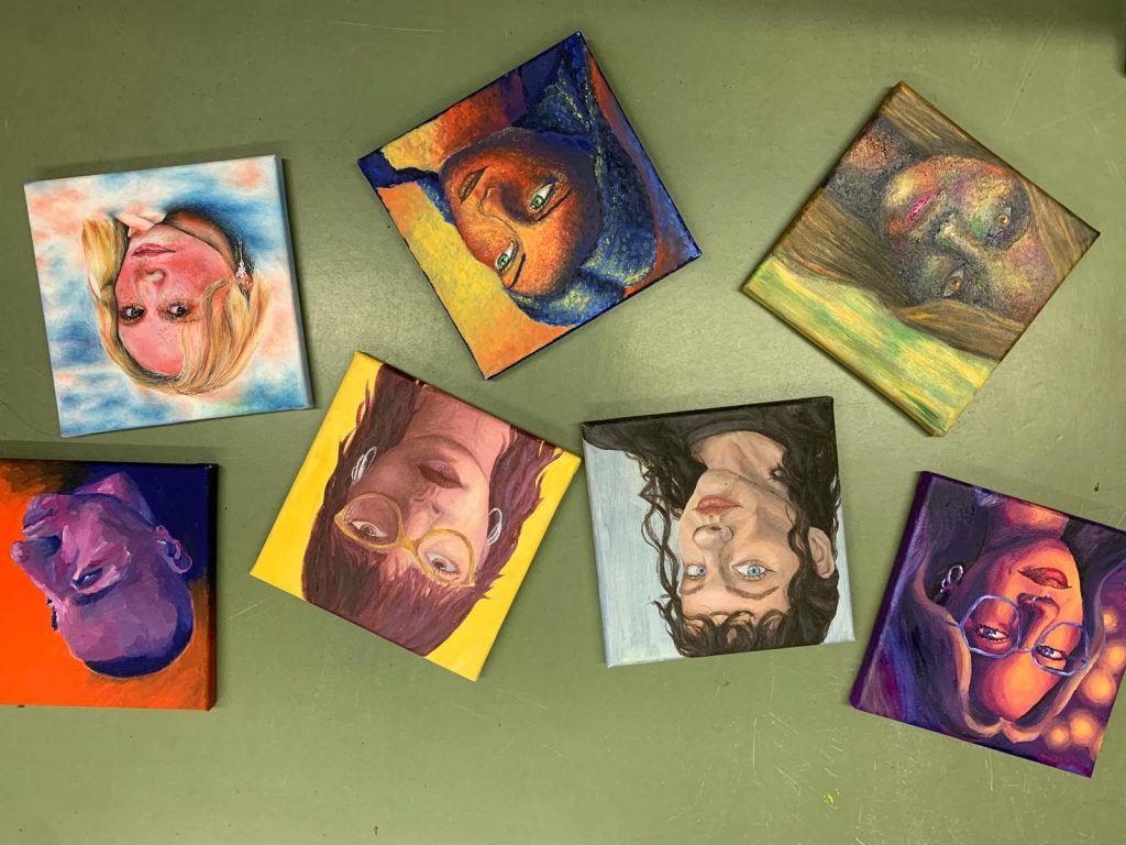 Ausstellung Leistungskurs Malerei des G. Hauptmann-Gymnasiums