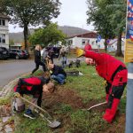 Pflanzaktion der Basisinitiative Blühendes Woltersdorf Pflanzaktion der Basisinitiative Blühendes Woltersdorf